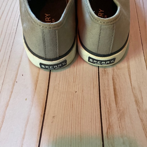 Sperrys - Picture 2 of 5